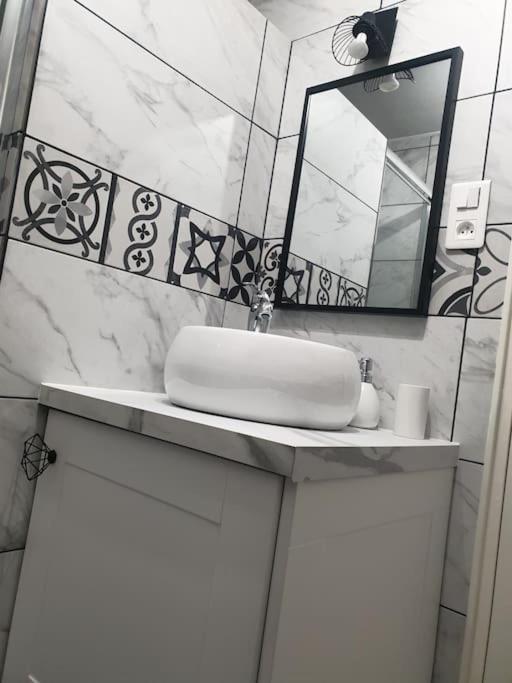 La Terracotta Rer C -N104-A6 Hotel Bretigny-sur-Orge Bagian luar foto